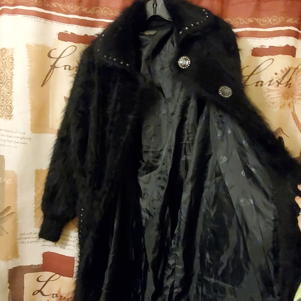 Button Down Winter Coat - Picture 4 of 4